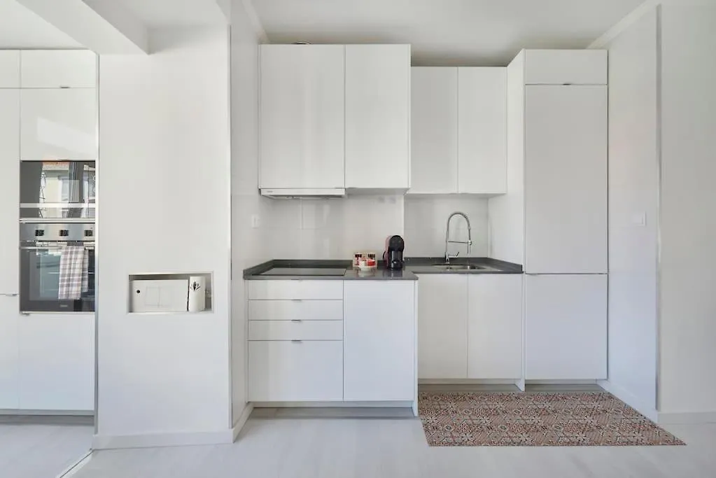 Bright Modern Apartment In Lisbon City Center With Ac