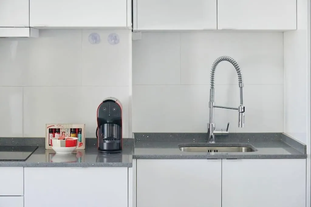 Bright Modern Apartment In Lisbon City Center With Ac 0*,